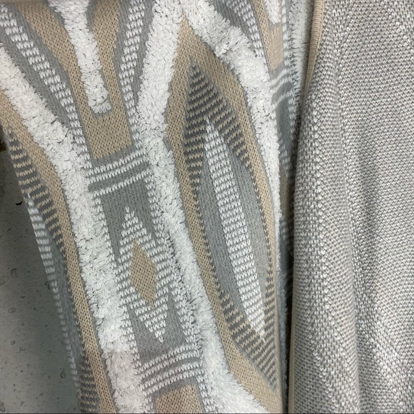 Kerisma gray cream ivory tribal design open front draped cardigan one size - Picture 6 of 7